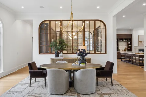 $5,950,000 | 2122 Old Hickory Boulevard, Nashville, TN 37215