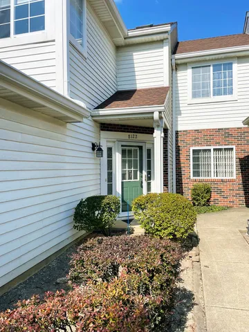 $2,500 | 8122 Ripple Ridge, Darien, IL 60561