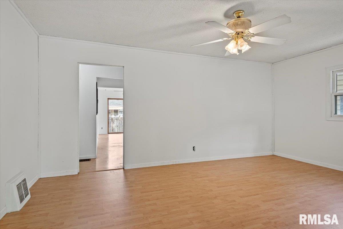 66 Ruth Court Springfield, IL 62704 - Photo 4 of 28