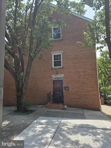 $2,700 | 33 South Ann Street, Baltimore, MD 21231