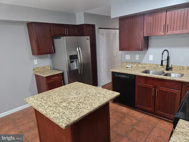 $2,700 | 33 South Ann Street, Baltimore, MD 21231