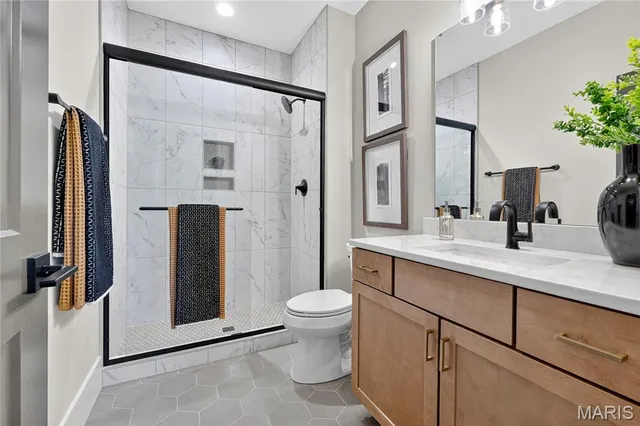 $1,827,349 | 11 North Tealbrook Drive, St. Louis, MO 63141