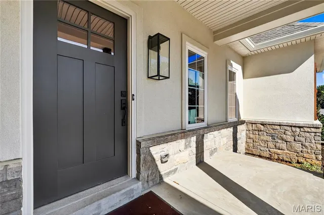 $1,827,349 | 11 North Tealbrook Drive, St. Louis, MO 63141