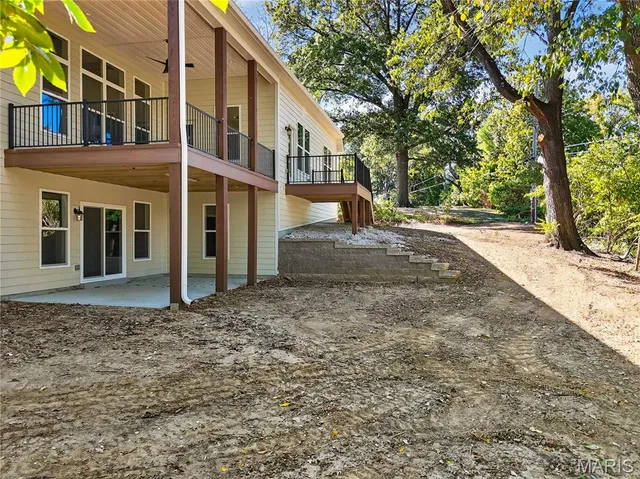 $1,827,349 | 11 North Tealbrook Drive, St. Louis, MO 63141