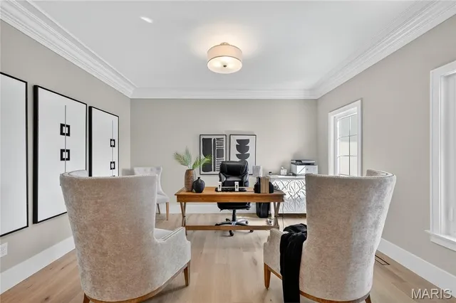 $1,827,349 | 11 North Tealbrook Drive, St. Louis, MO 63141