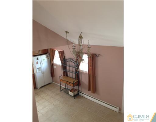 60 Eardley Road Edison, NJ 08817 - Photo 11 of 17 a view of a hallway with entryway