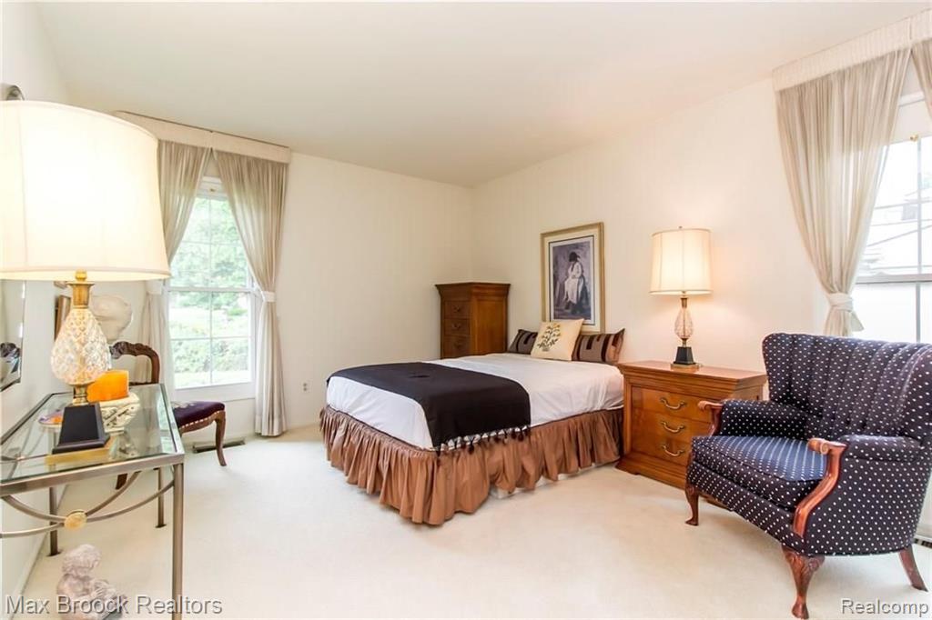 35772 Congress Road Farmington Hills, MI 48335 - Photo 20 of 25