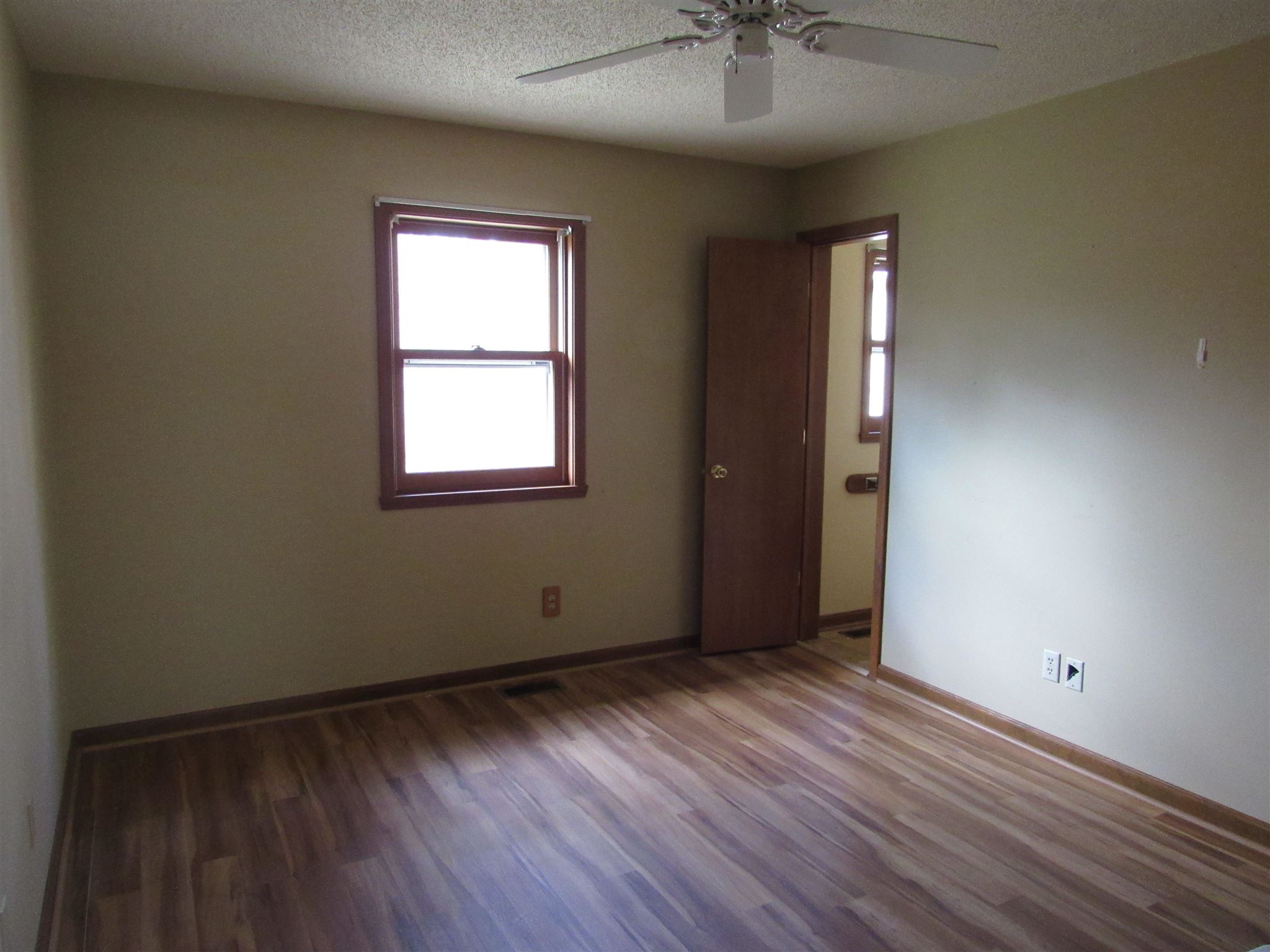 4999 Ford Road Mount Vernon, IN 47620 - Photo 14 of 34 Gallery Image 14
