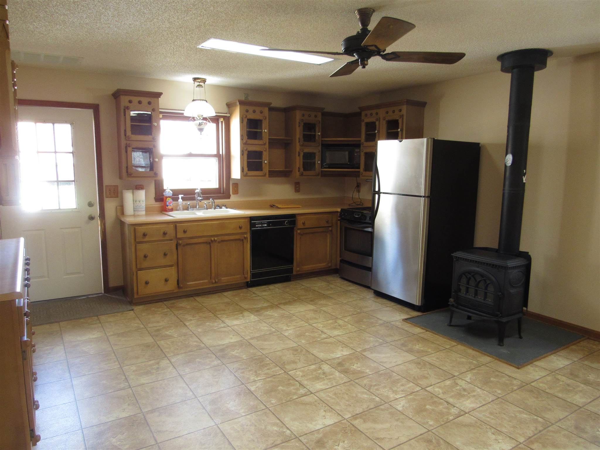 4999 Ford Road Mount Vernon, IN 47620 - Photo 3 of 34 Gallery Image 3