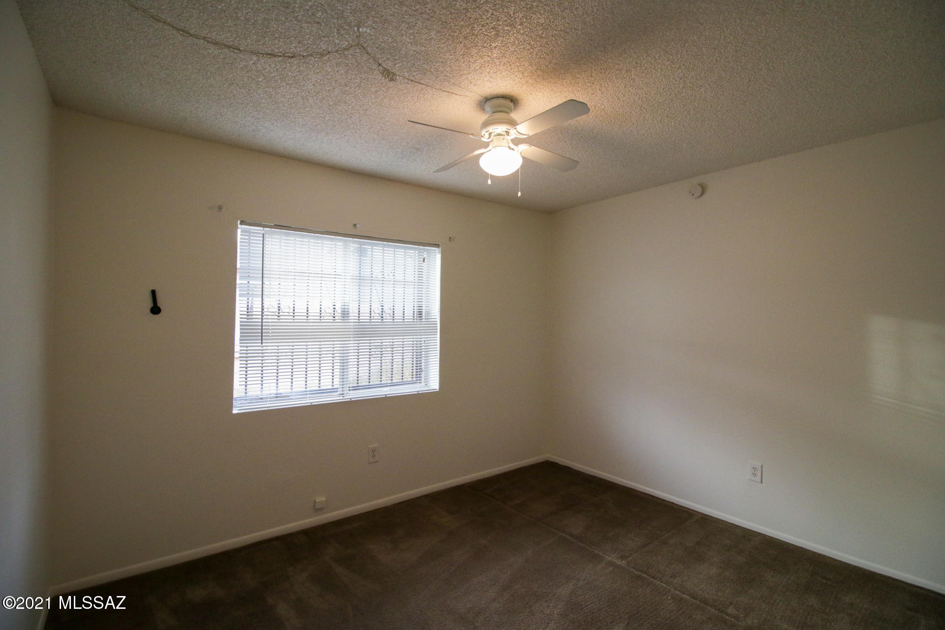 1061 East Halcyon Road Tucson, AZ 85719 - Photo 11 of 15