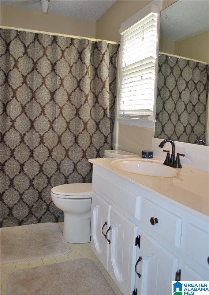 2206 Oak Ridge Circle Birmingham, AL 35226 - Photo 14 of 34