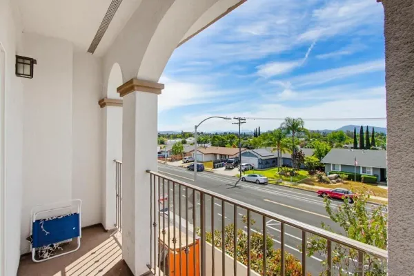$1,169,000 | 1675 Felicita Lane, Escondido, CA 92025