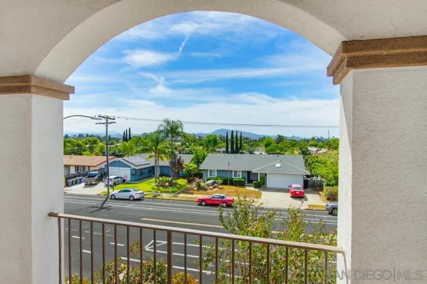 $1,169,000 | 1675 Felicita Lane, Escondido, CA 92025