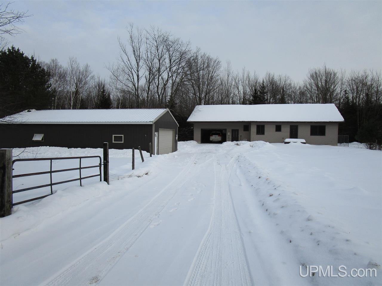 12805 North Stanley Road Manistique, MI 49854 - Photo 5 of 6