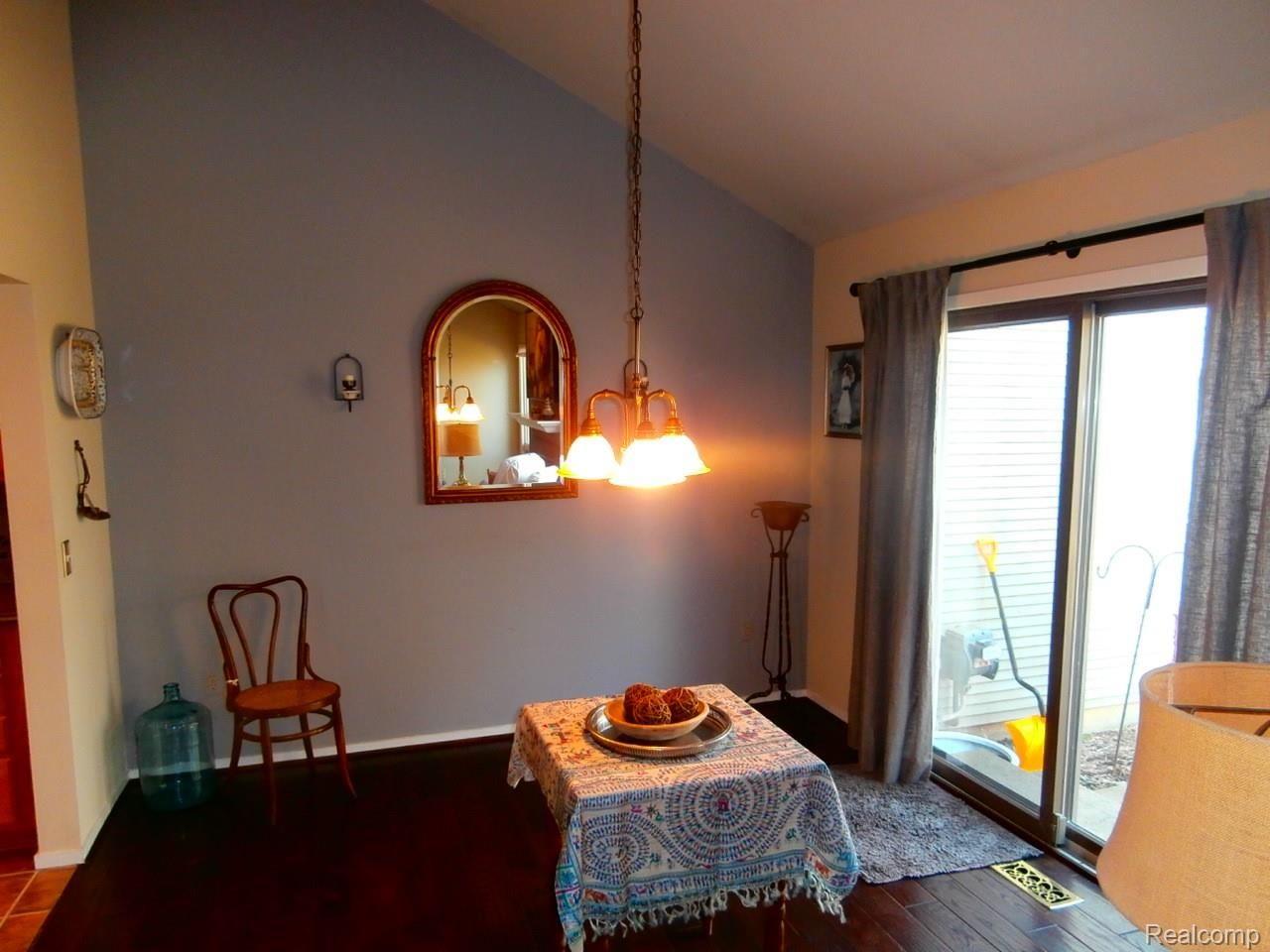 730 Hamilton Court Rochester, MI 48307 - Photo 16 of 39 P3090087.JPG