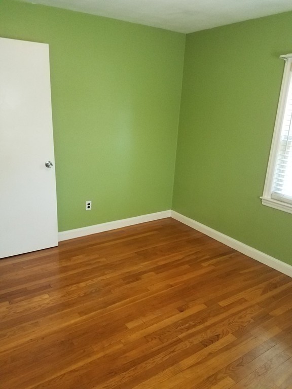 51 Saning Road Weymouth, MA 02191 - Photo 8 of 17 Gallery Image 8