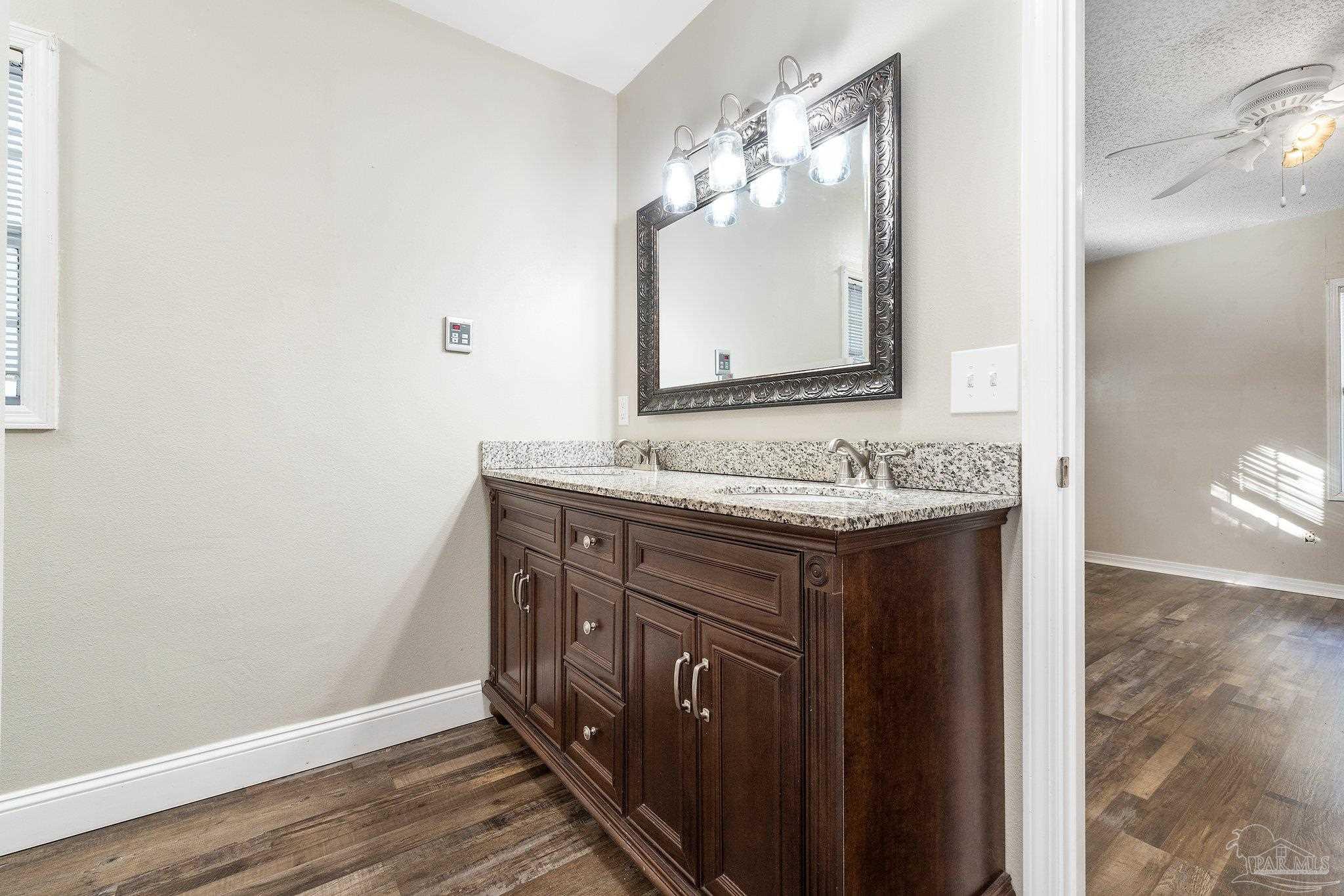 4449 Garcon Point Road Bagdad, FL 32583 - Photo 18 of 35 Gallery Image 18