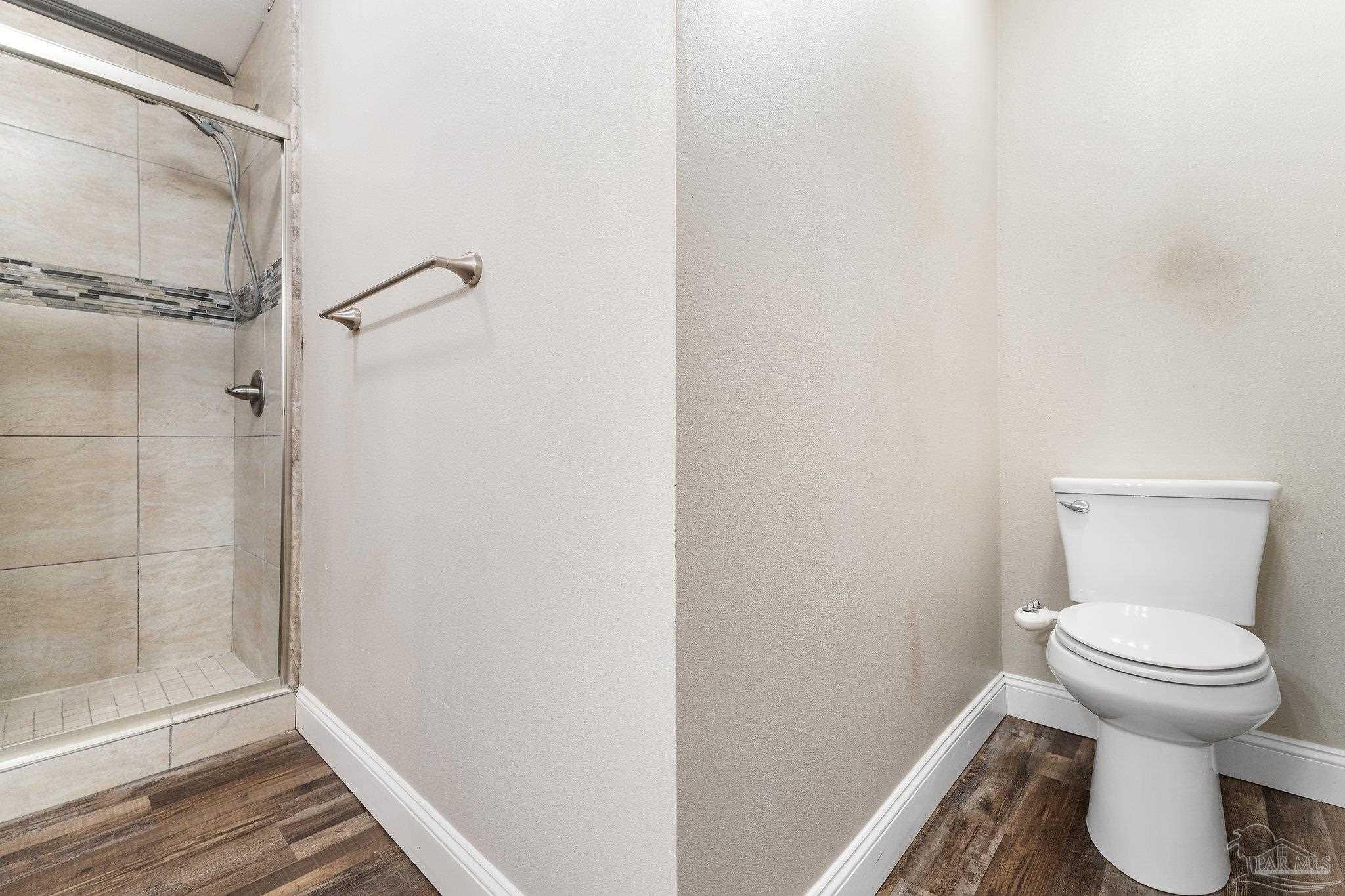 4449 Garcon Point Road Bagdad, FL 32583 - Photo 19 of 35 Gallery Image 19