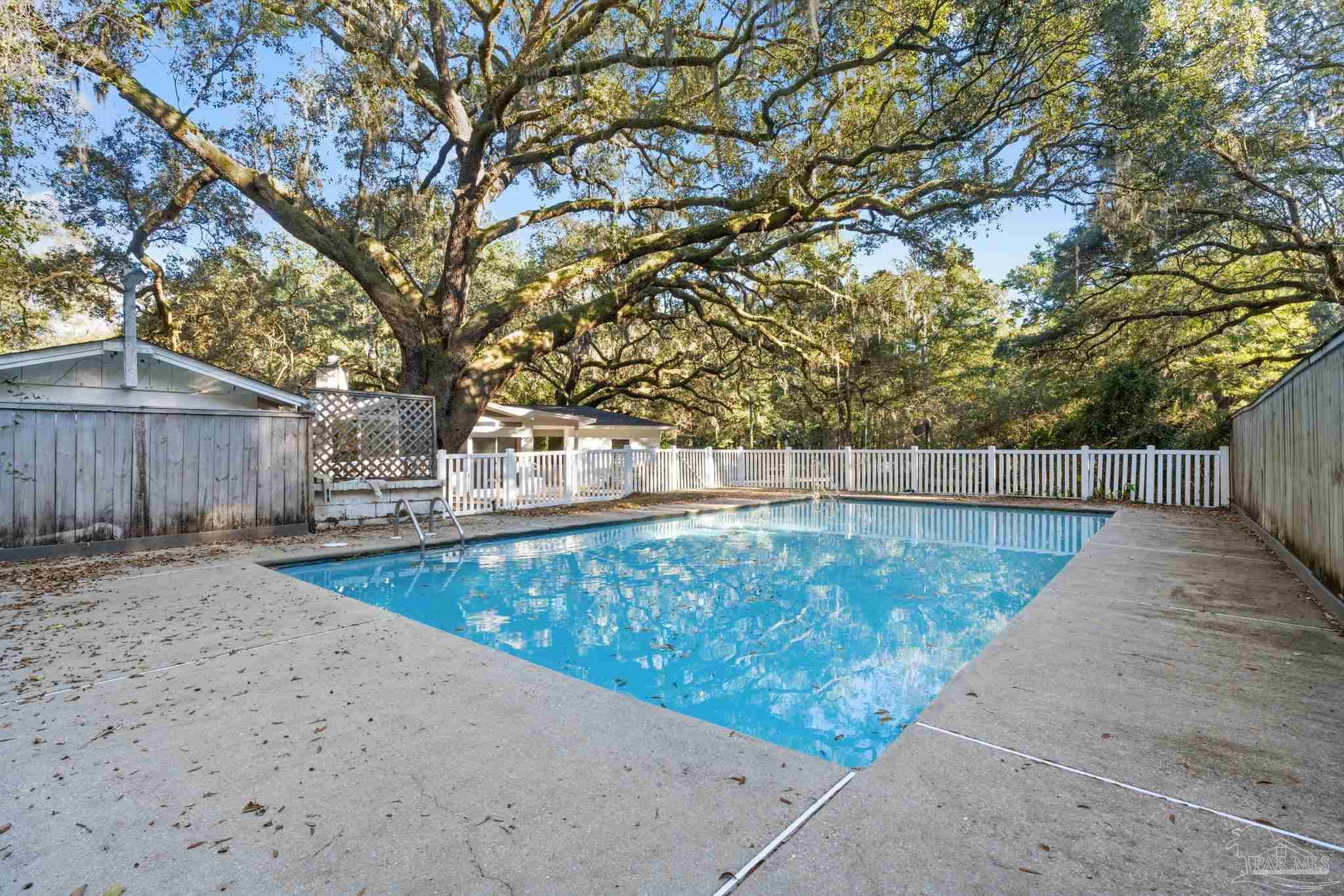 4449 Garcon Point Road Bagdad, FL 32583 - Photo 27 of 35 Gallery Image 27