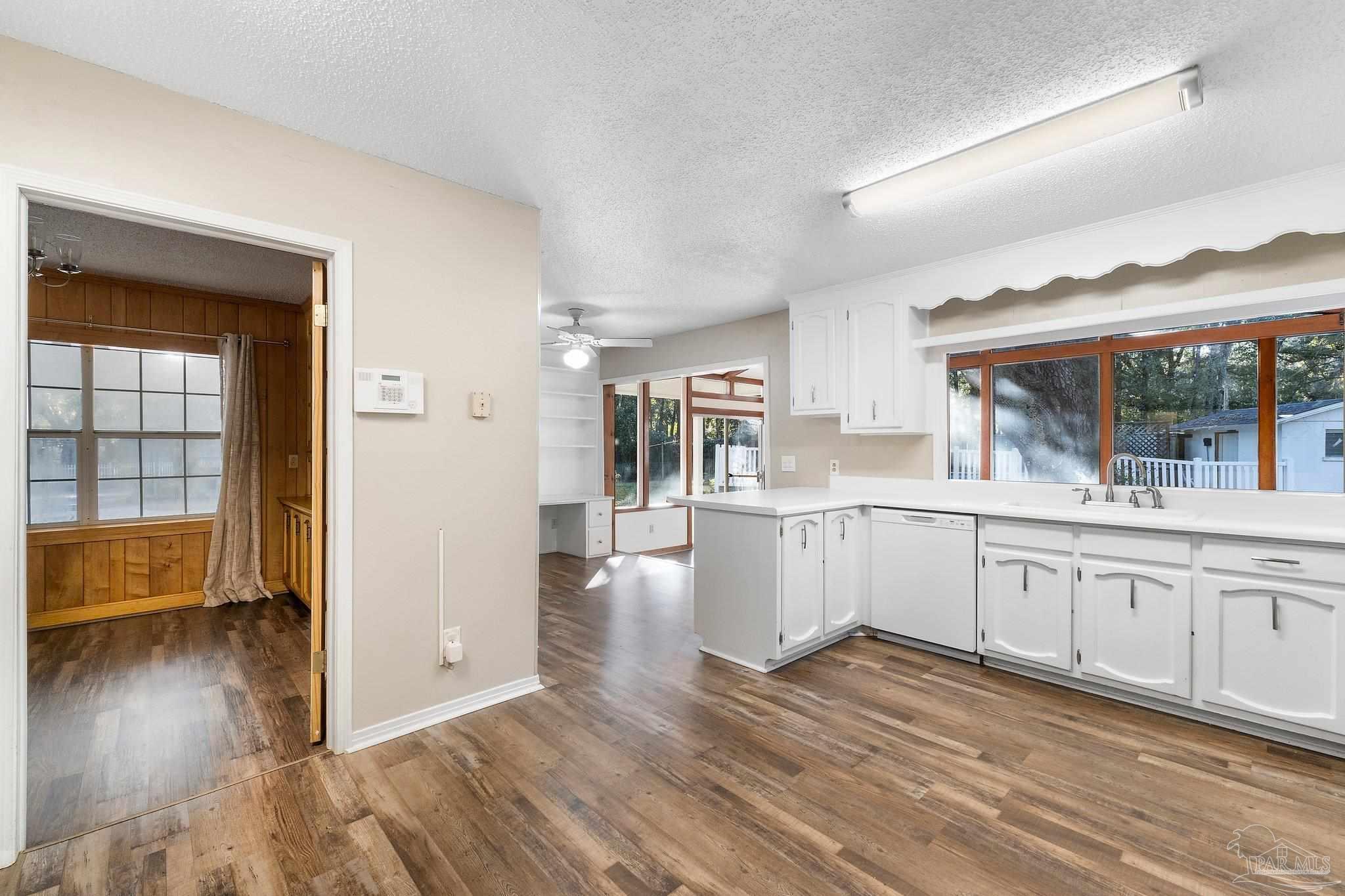 4449 Garcon Point Road Bagdad, FL 32583 - Photo 6 of 35 Gallery Image 6