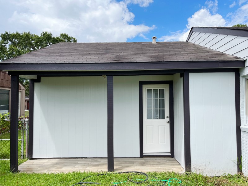 3522 Rosedale Street Houston, TX 77004 - Photo 22 of 22 a front view of a house with garden