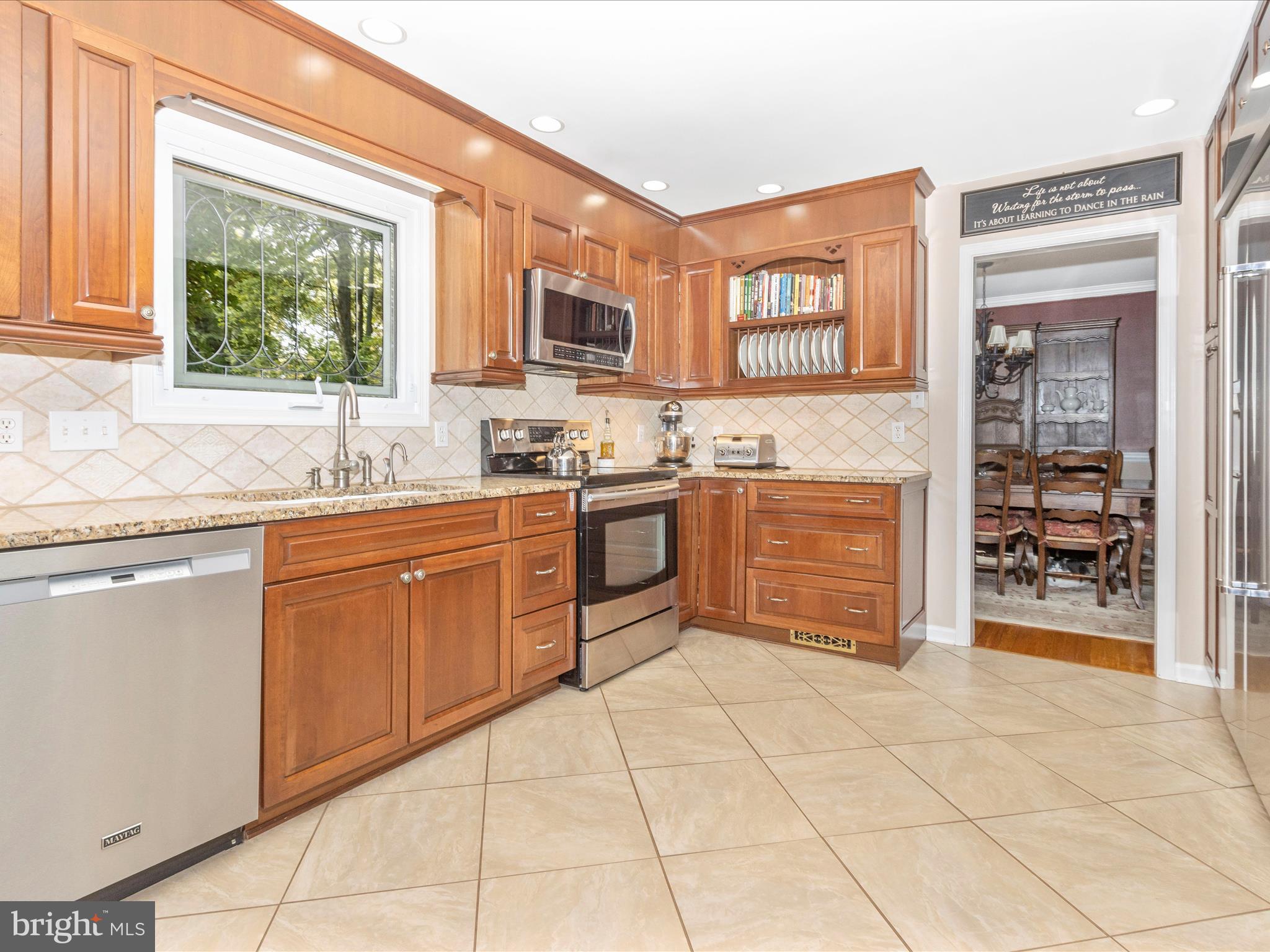 7 Emerson Road Severna Park, MD 21146 - Photo 14 of 49 Kitchen