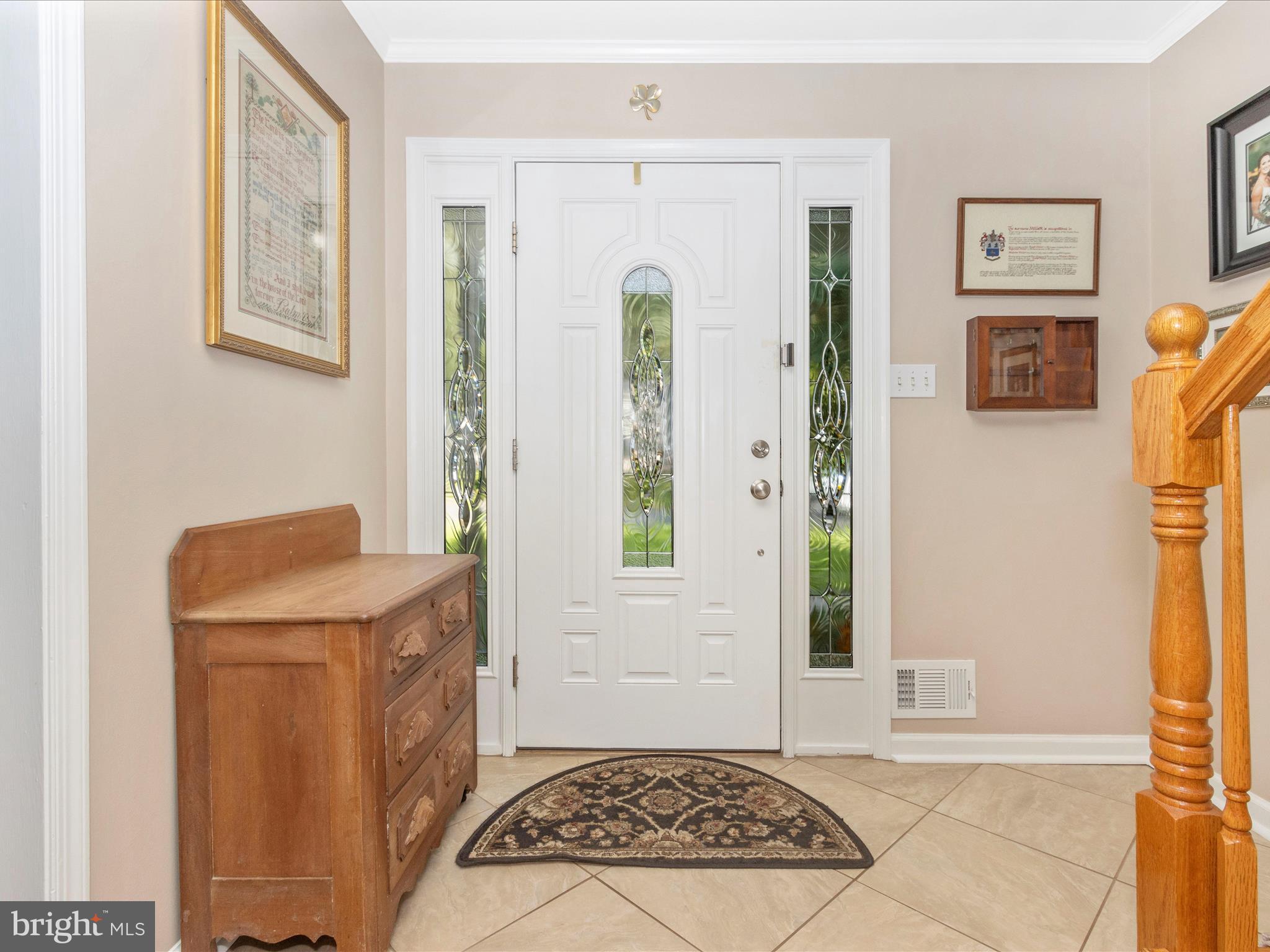 7 Emerson Road Severna Park, MD 21146 - Photo 2 of 49 Entryway