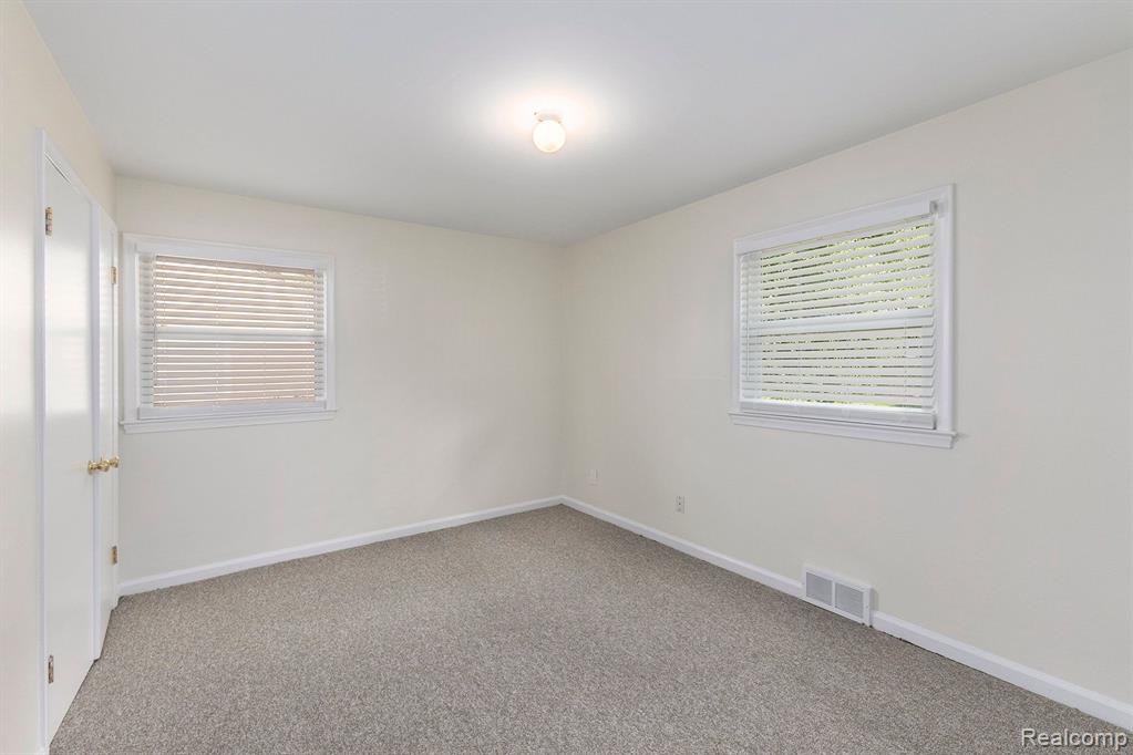 4467 West 14 Mile Road Royal Oak, MI 48073 - Photo 12 of 21