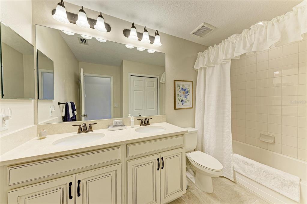 7844 52nd Terrace East Bradenton, FL 34203 - Photo 30 of 37