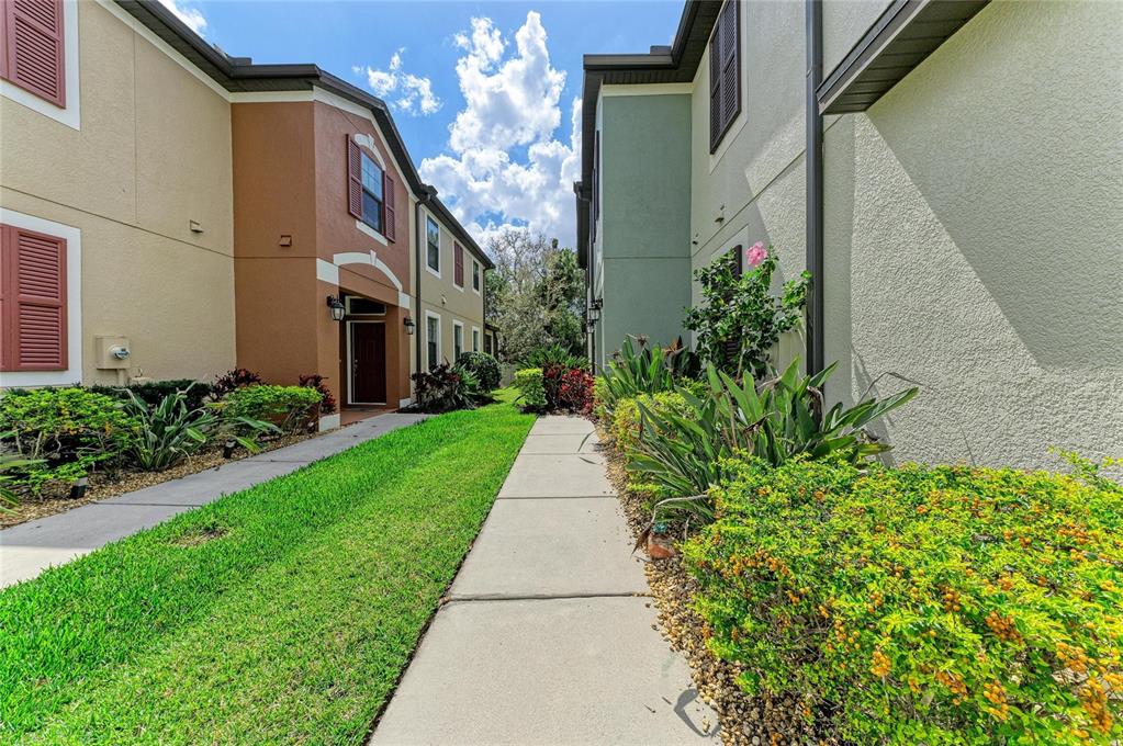 7844 52nd Terrace East Bradenton, FL 34203 - Photo 3 of 37