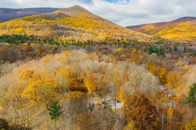 $465,000 | 181 White Tail Run, Arlington, VT 05250