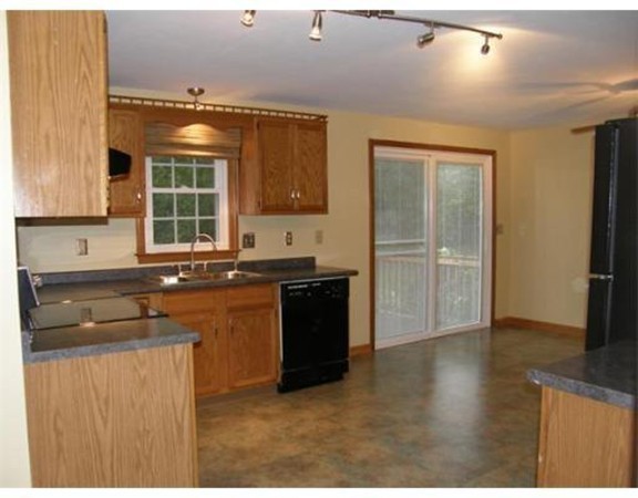 30 Clark Road, Unit 30 Wrentham, MA 02093 - Photo 8 of 17 Gallery Image 8