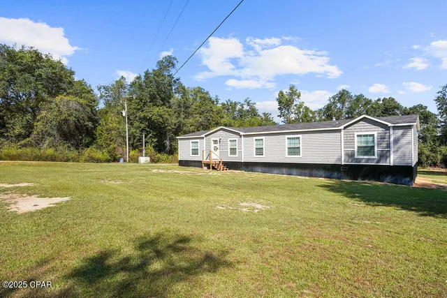 $294,500 | 1215 Shores Road, Alford, FL 32420