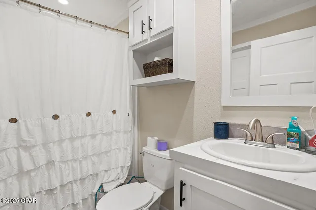 $294,500 | 1215 Shores Road, Alford, FL 32420