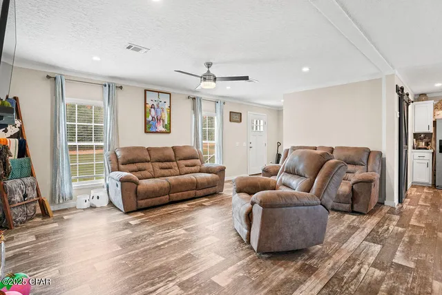 $294,500 | 1215 Shores Road, Alford, FL 32420