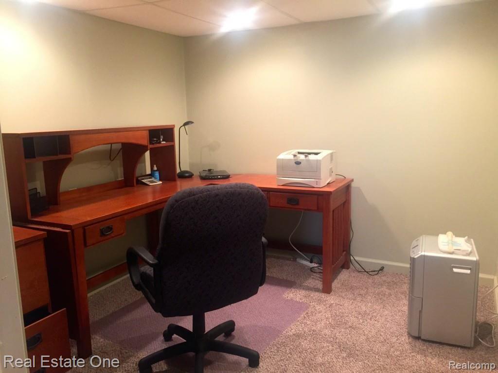 2149 Reagan Drive Rochester, MI 48309 - Photo 19 of 25 IMG_3913.jpg