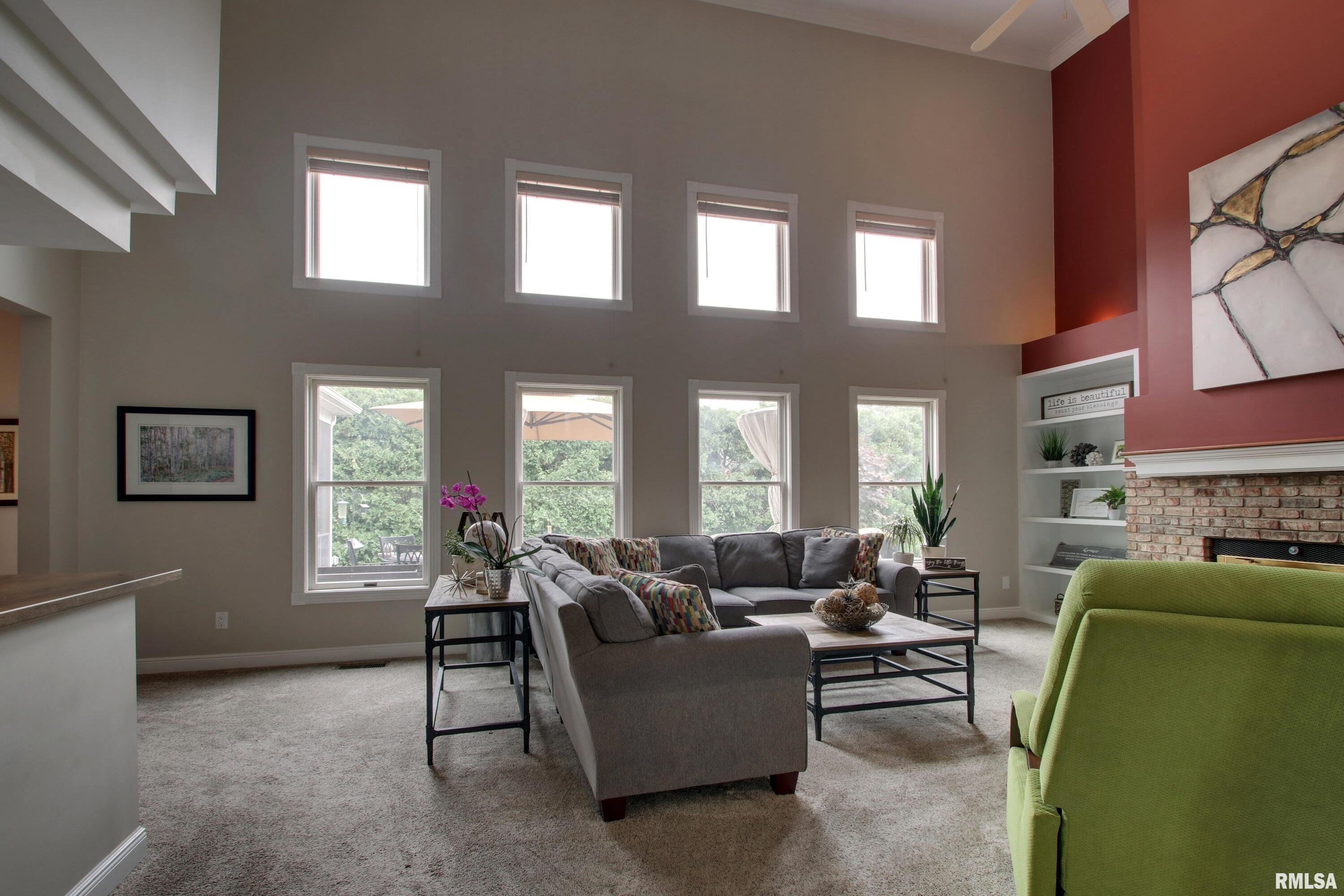 1031 Evangeline Road East Quincy, IL 62301 - Photo 12 of 37 Gallery Image 12