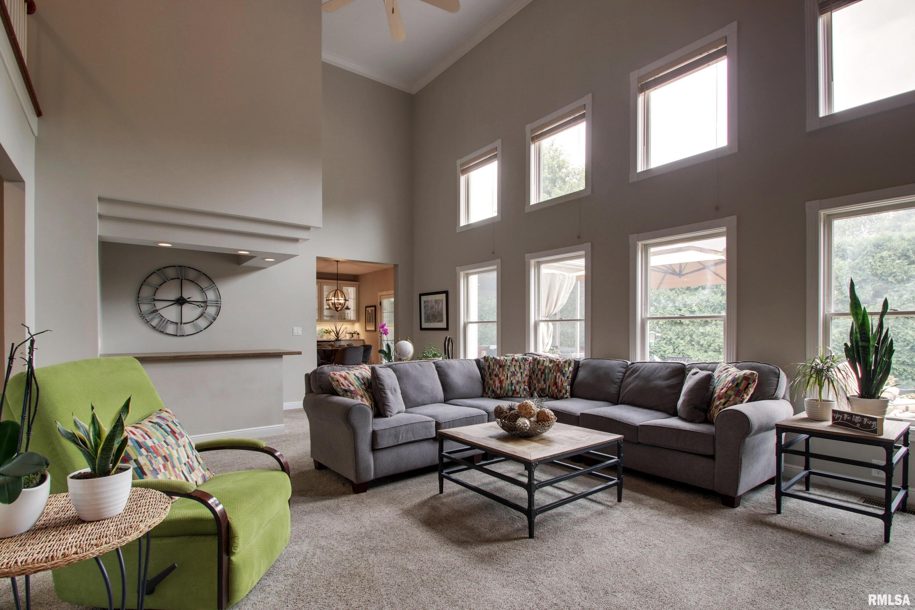 1031 Evangeline Road East Quincy, IL 62301 - Photo 13 of 37 Gallery Image 13