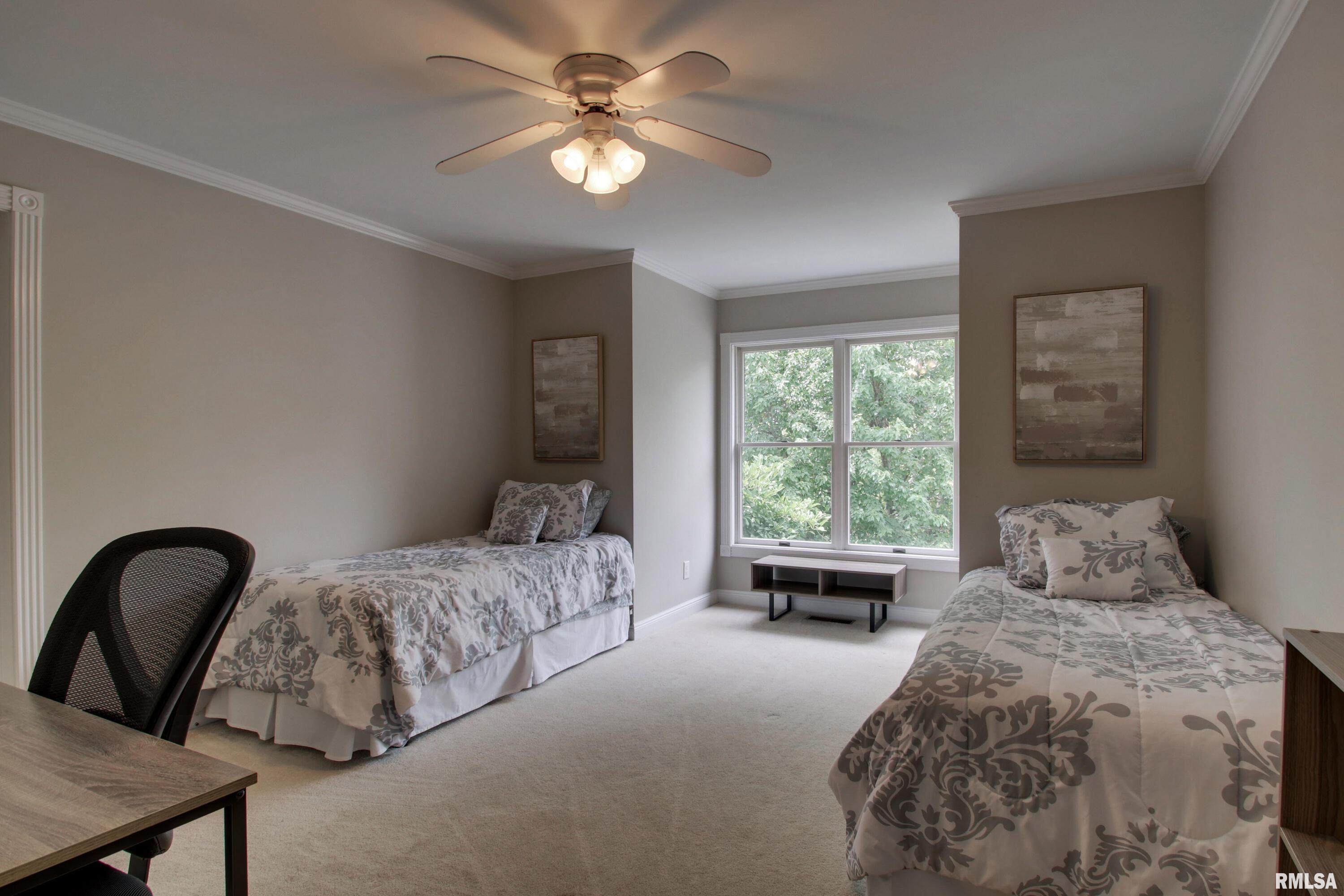 1031 Evangeline Road East Quincy, IL 62301 - Photo 17 of 37 Gallery Image 17
