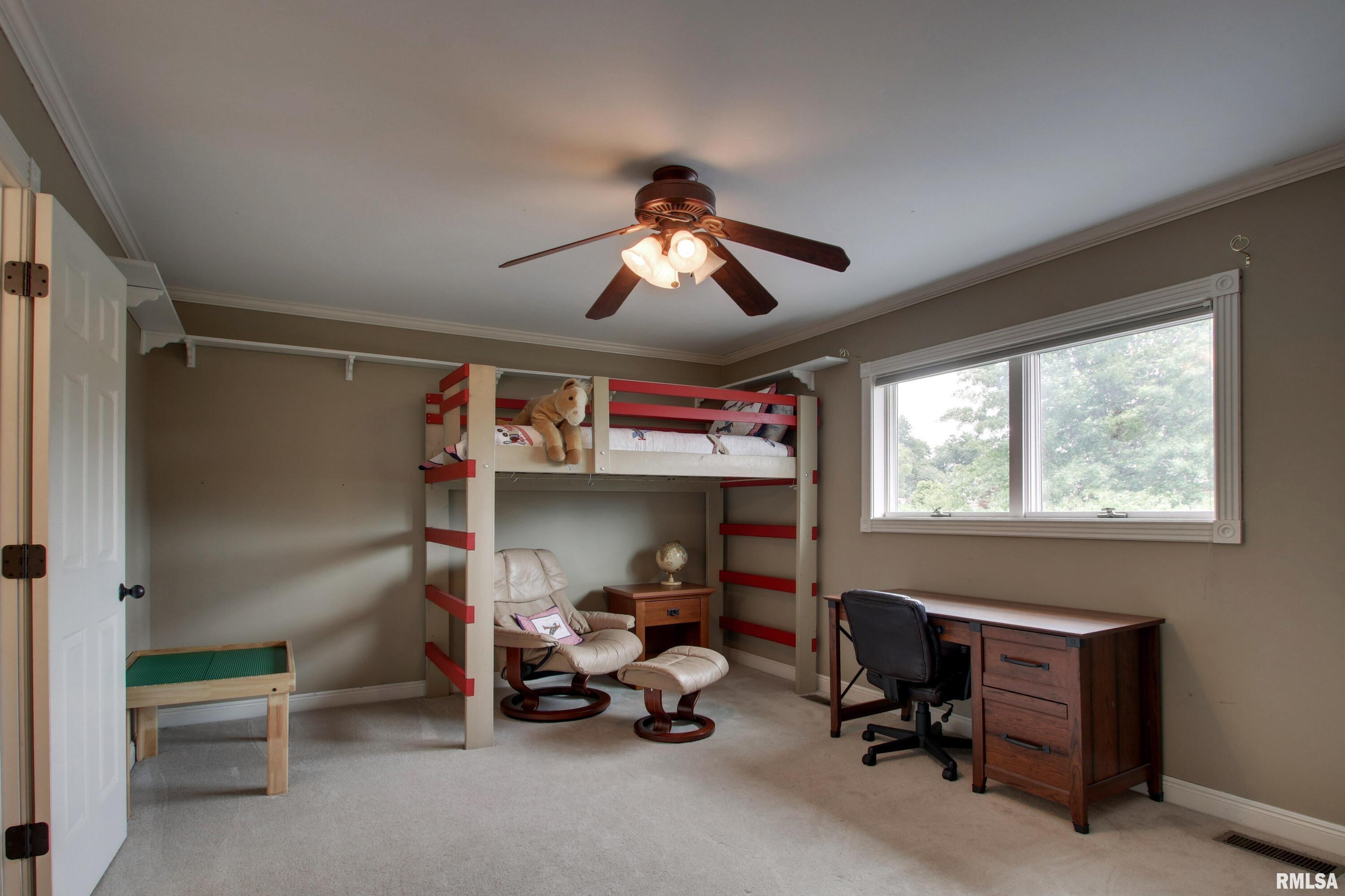 1031 Evangeline Road East Quincy, IL 62301 - Photo 20 of 37 Gallery Image 20
