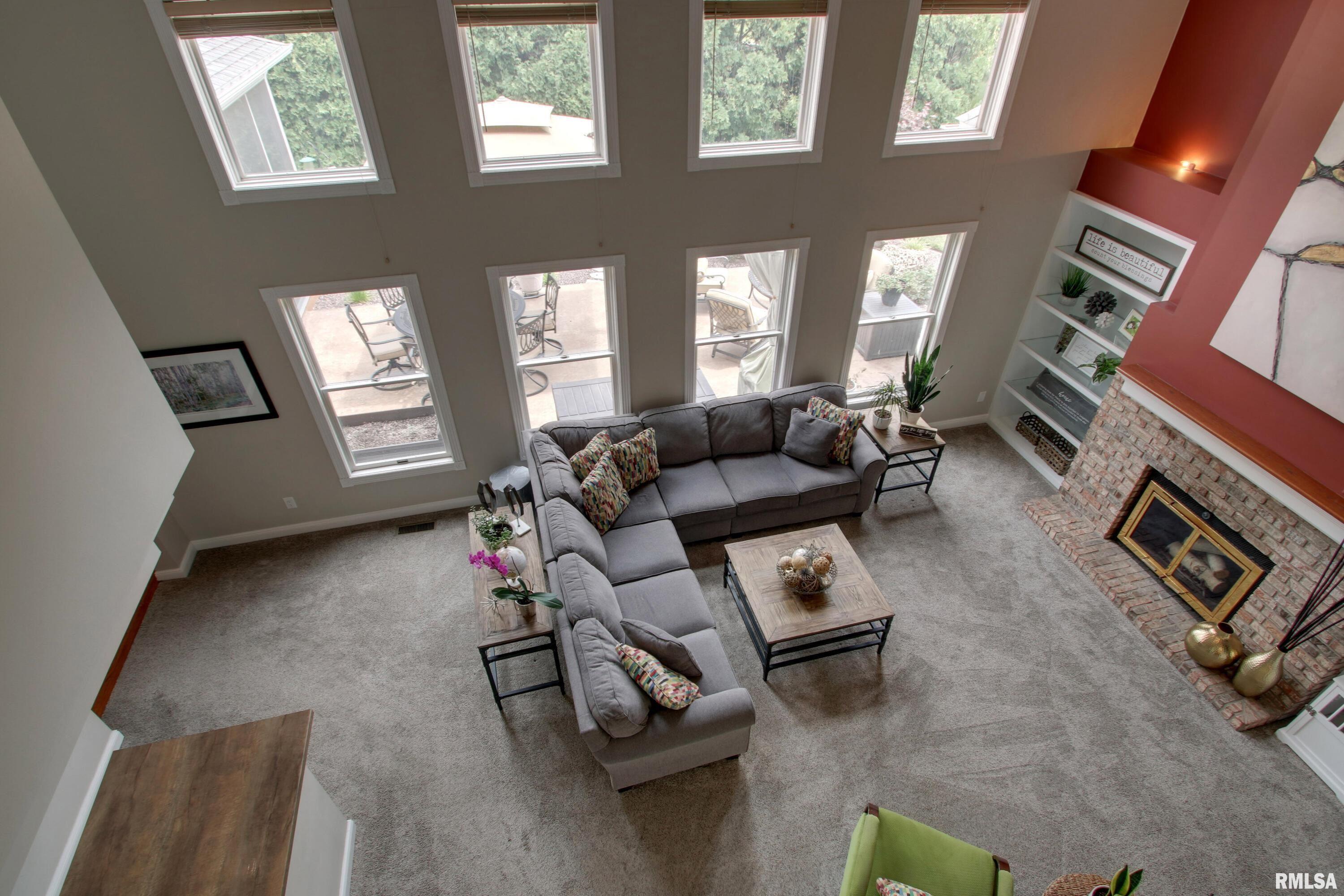 1031 Evangeline Road East Quincy, IL 62301 - Photo 29 of 37 Gallery Image 29