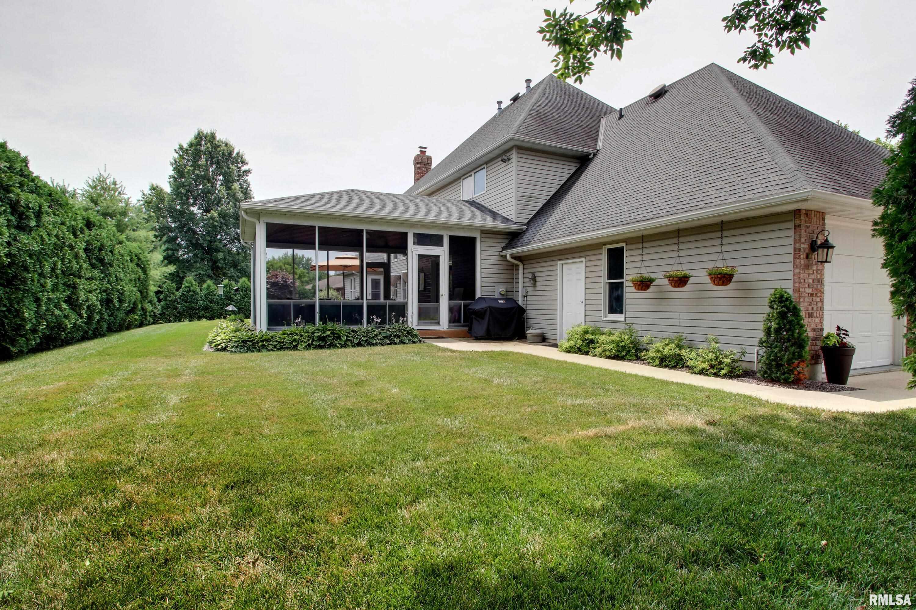 1031 Evangeline Road East Quincy, IL 62301 - Photo 36 of 37 Gallery Image 36
