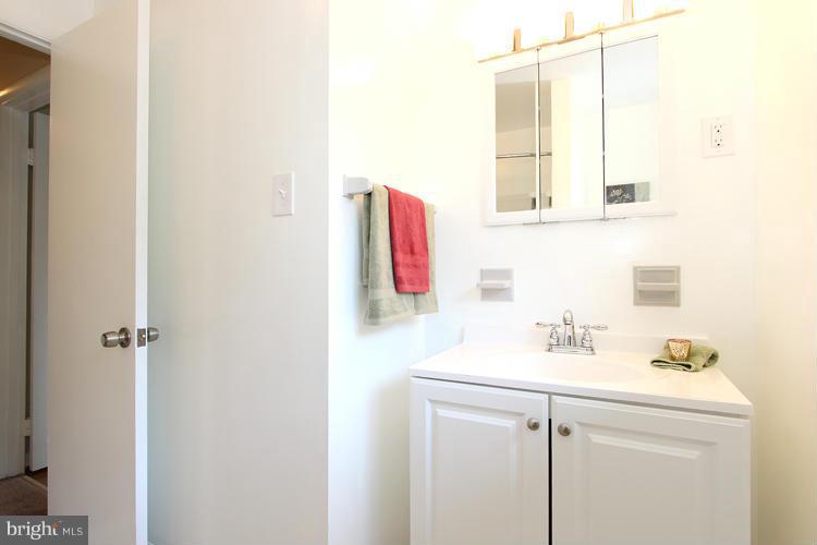 10029 Renfrew Road Silver Spring, MD 20901 - Photo 14 of 25 Interior (General)