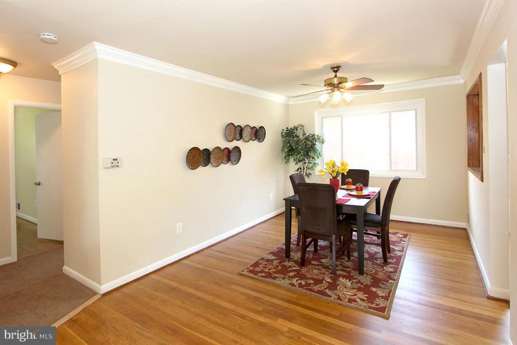 10029 Renfrew Road Silver Spring, MD 20901 - Photo 8 of 25 Interior (General)