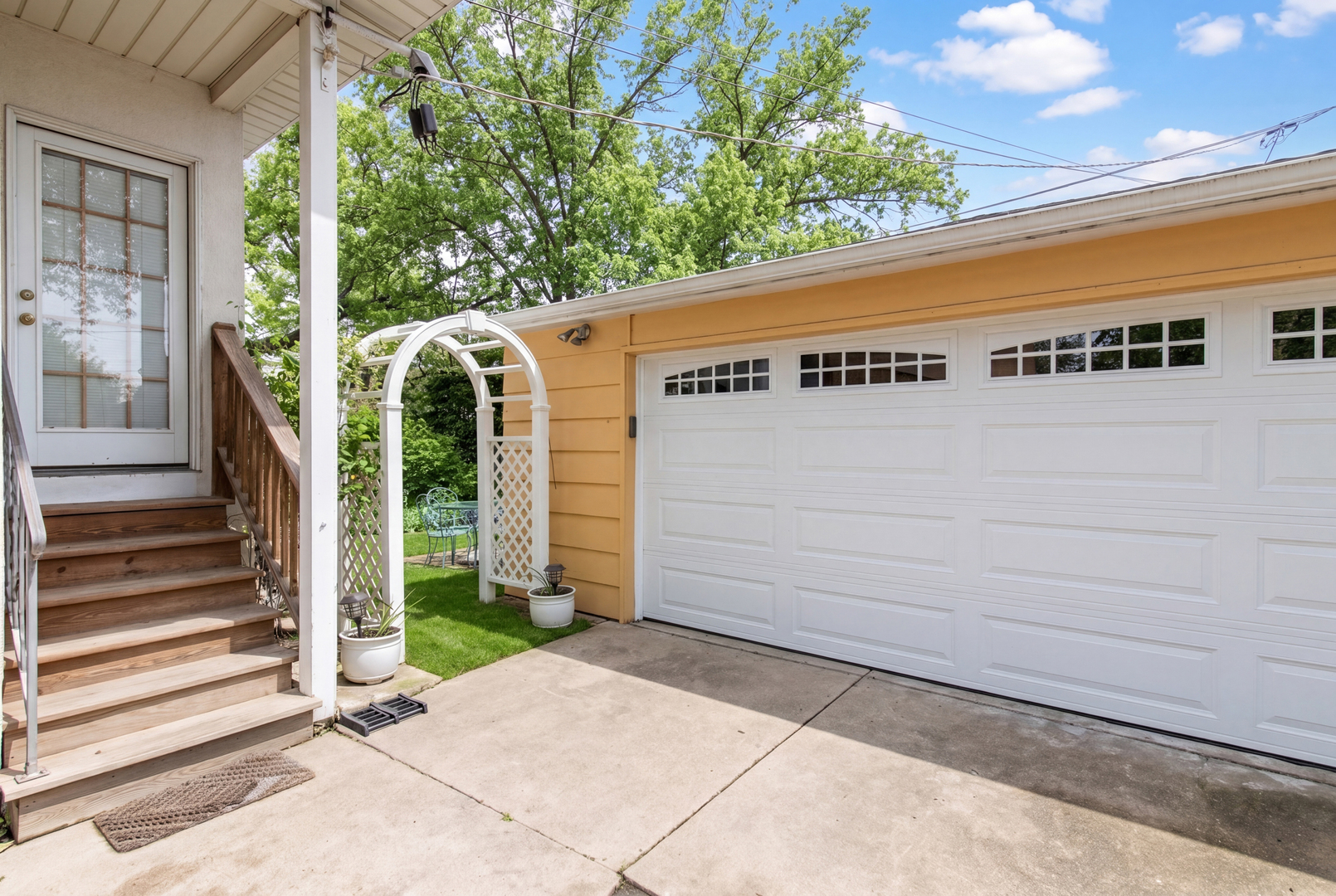 1605 South Fairview Avenue Park Ridge, IL 60068 - Photo 30 of 31 a front view of a house with a garage