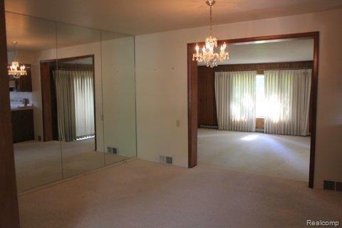 9 Riverside Court Monroe, MI 48162 - Photo 7 of 17 IMG_0009.jpg