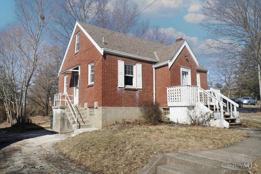 1021 Neeb Road Cincinnati, OH 45233 - Photo 2 of 26