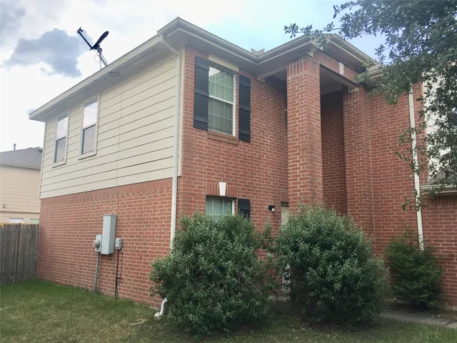 $1,750 | 5707 Highbury Court, Houston, TX 77084