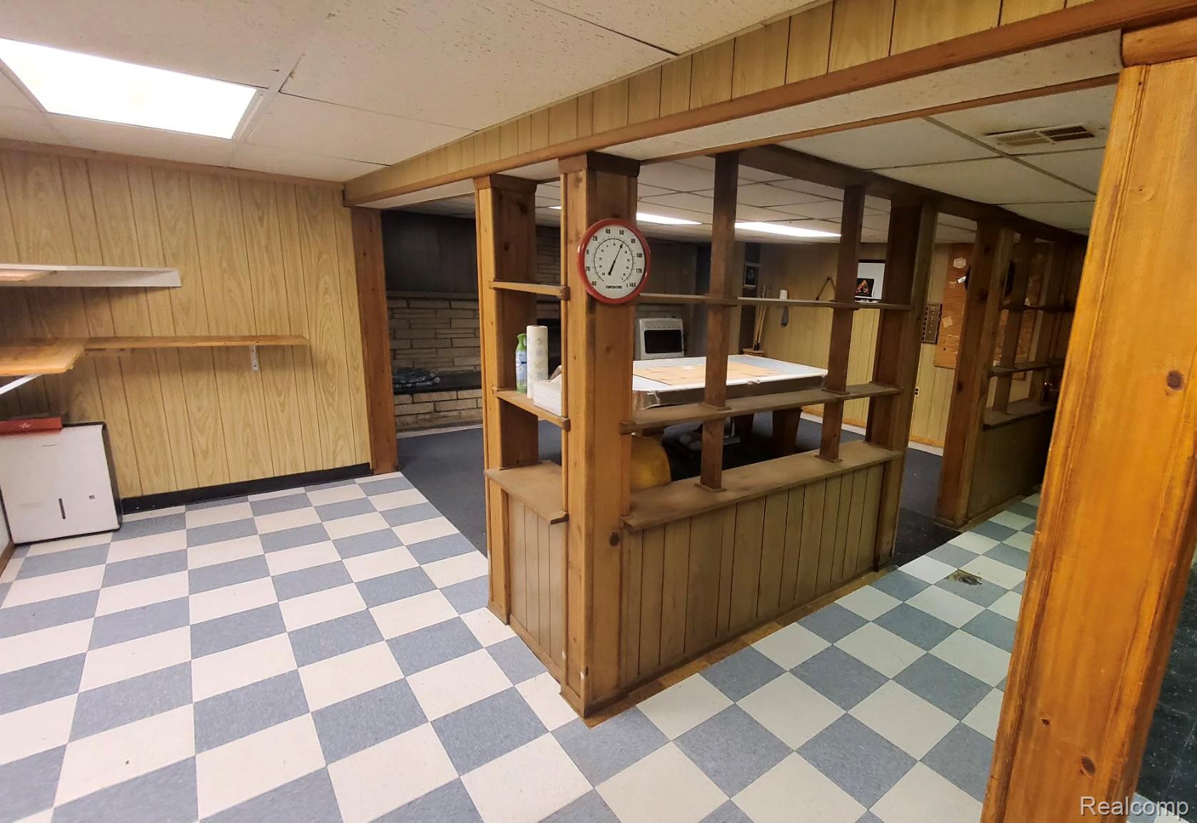 2595 Edwin Warren, MI 48092 - Photo 18 of 34