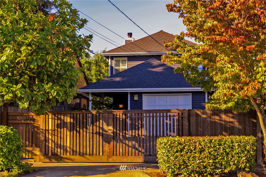 852 Northeast 80th Street Seattle, WA 98115 - Photo 1 of 14